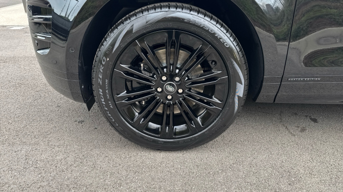 Land Rover Range Rover Evoque 2.0 D200 Hoxton Edition 5dr Auto Diesel Hatchback - Image 32